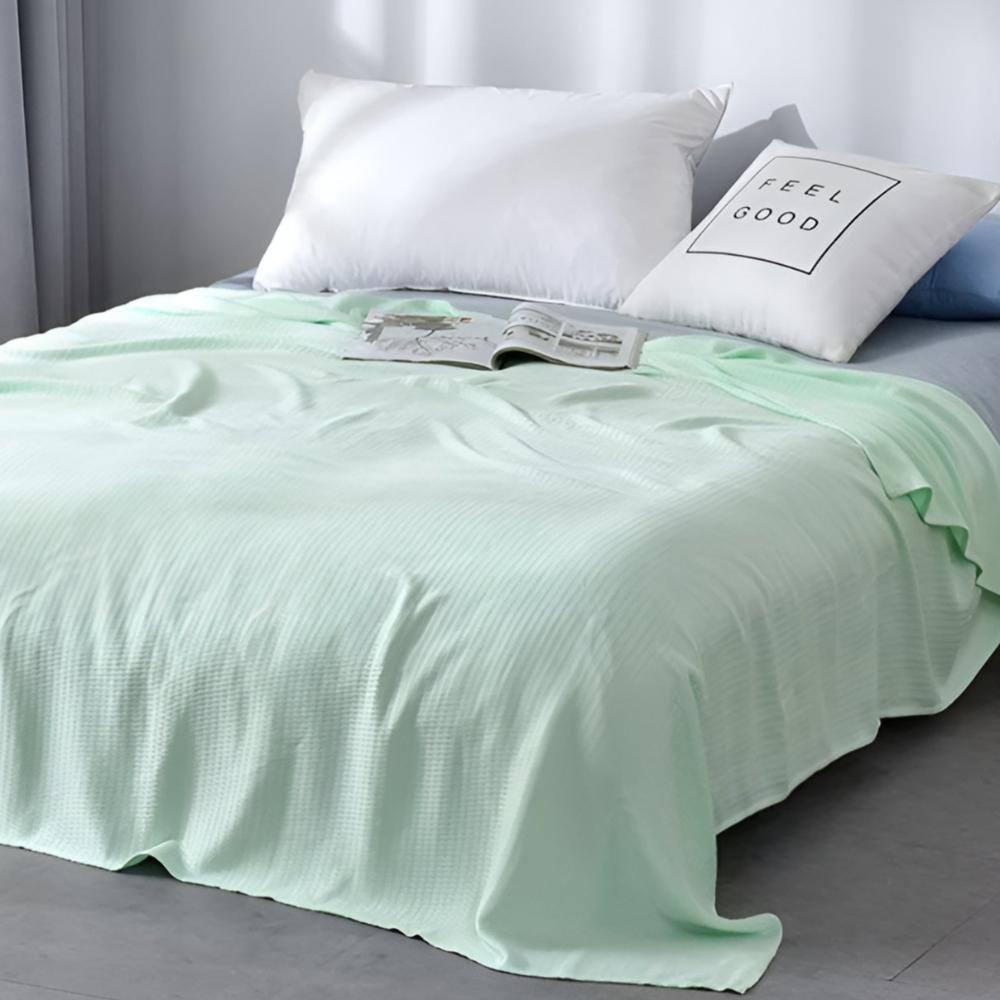 Summer Breeze Bamboo Cooling Blanket for Hot Sleepers