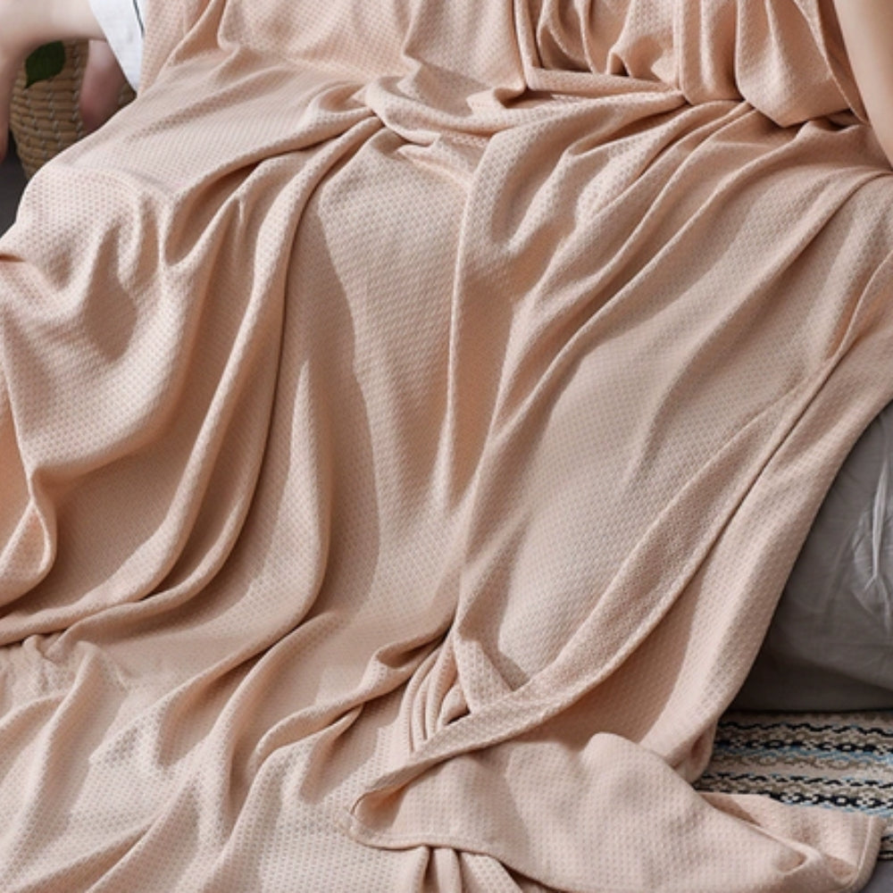 Summer Breeze Bamboo Cooling Blanket for Hot Sleepers