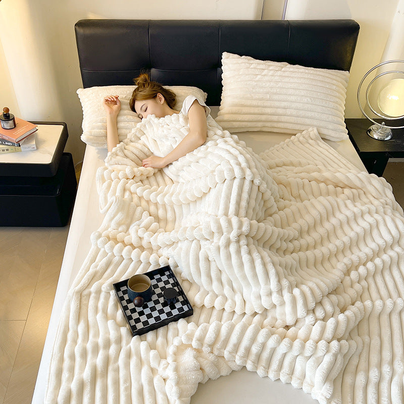 Warm Blanket in Coral Fleece for Couch and Bed | Machine Washable and Lightweight | 6 Sizes, 7 Colors
