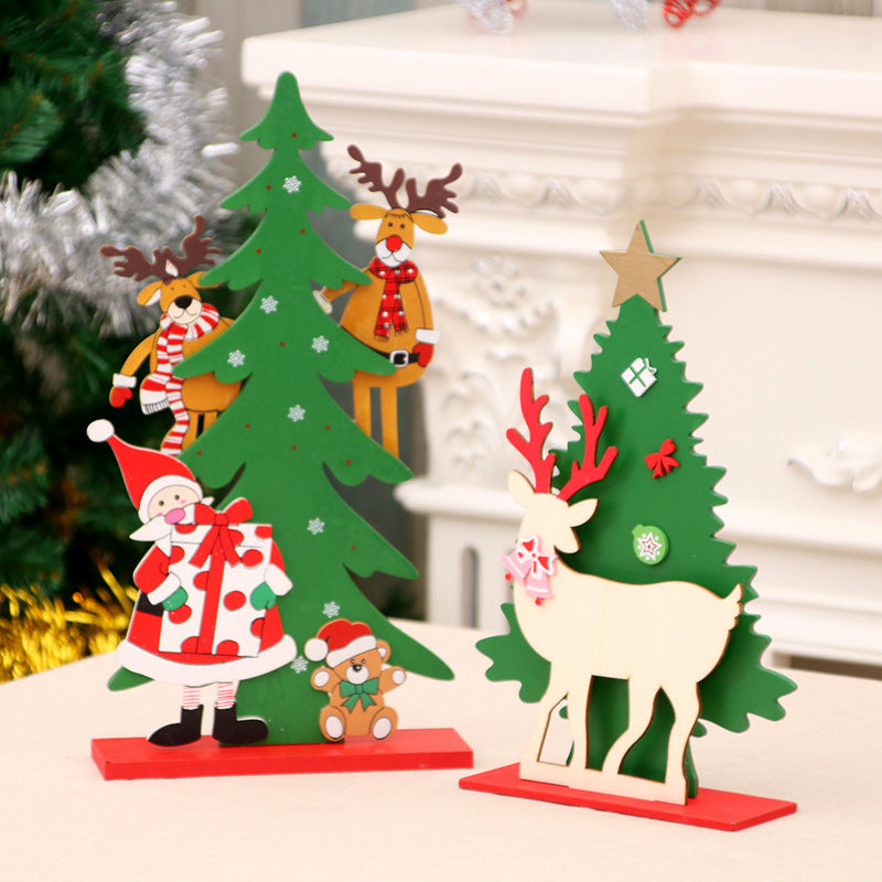 Wooden Christmas Tree and Reindeer Figurines Tabletop Decor