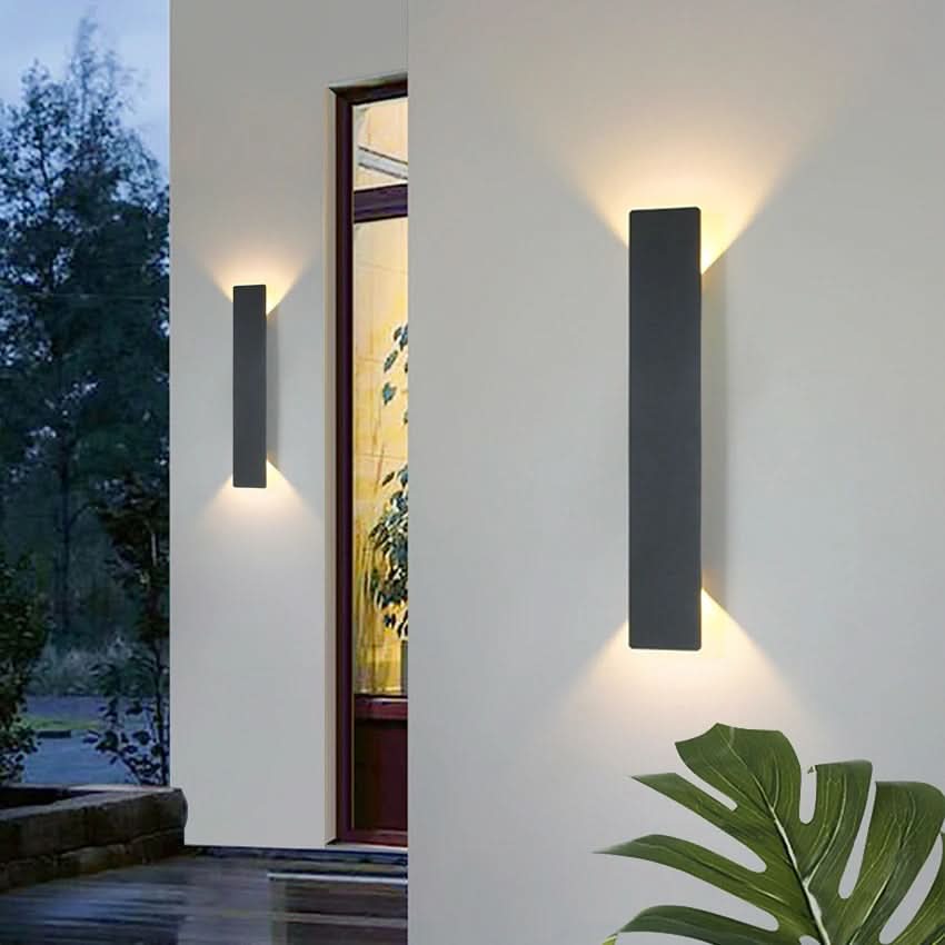 OUTDOORLED - Waterproof LED Wall Lamp for Garden and Terrace Illumination - Black