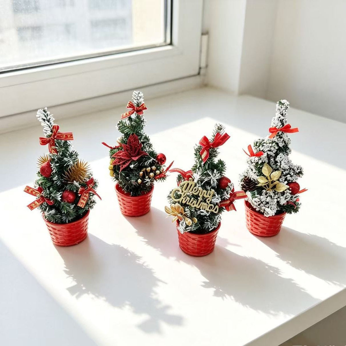 Mini Christmas Tree with Lights, Tabletop Decoration, 8 Inch