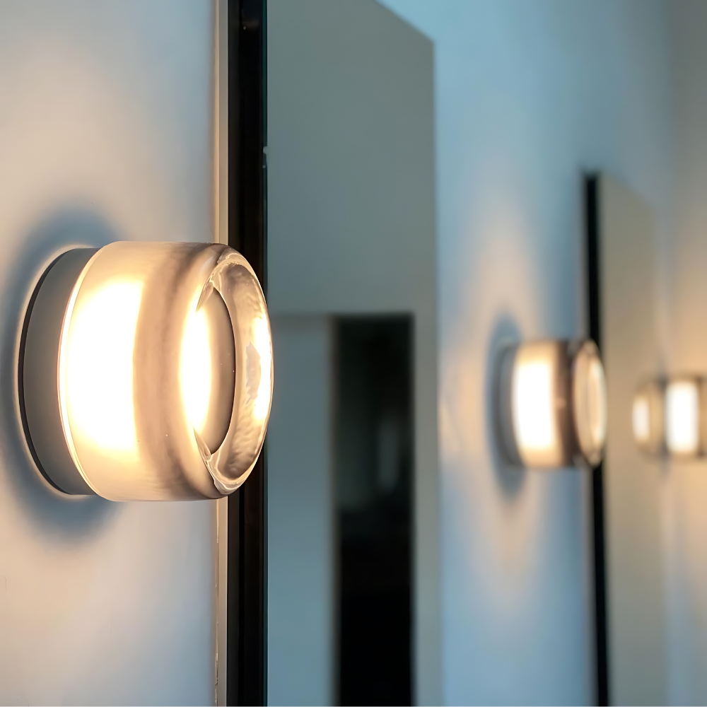LED Aluminum Wall Light with Minimalist Design | Solid Aluminum Construction | Wall-Mounted for Living Rooms and Hallways
