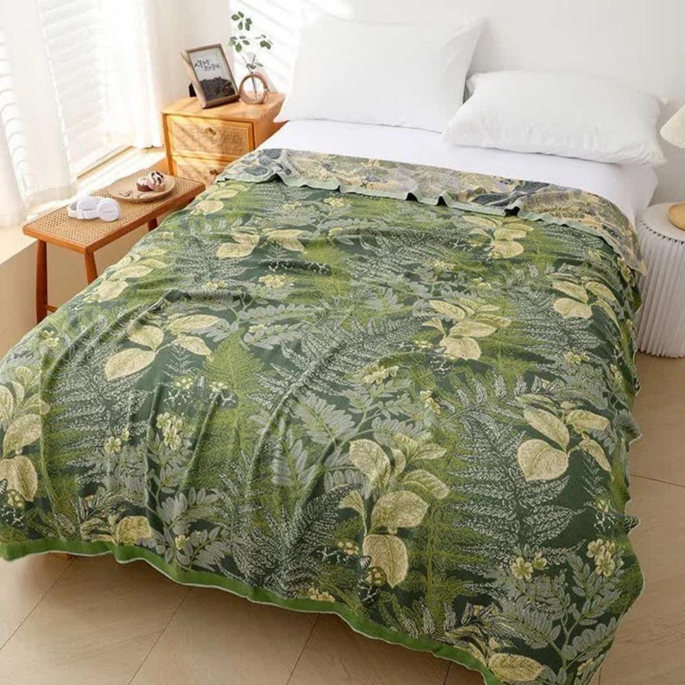 Bamboo Fiber Cooling Quilt with Leaf Pattern | Lightweight Bedding Design | Comfortable for Sleeping and Resting