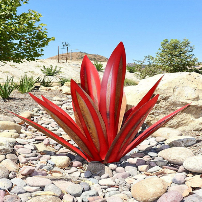 Garden Metal Art Agave Plant in Weathered Iron | Handmade Stemless Sculpture for Beds, Patios and Pots | Two Heights