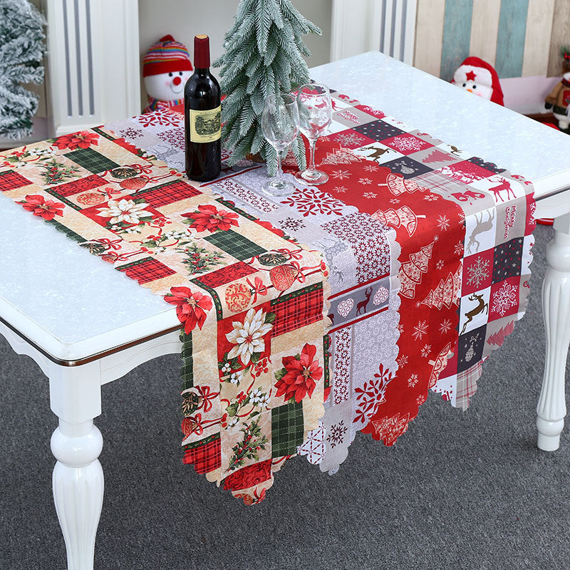 Christmas Table Runner with Scalloped Edges for Holiday Dinners