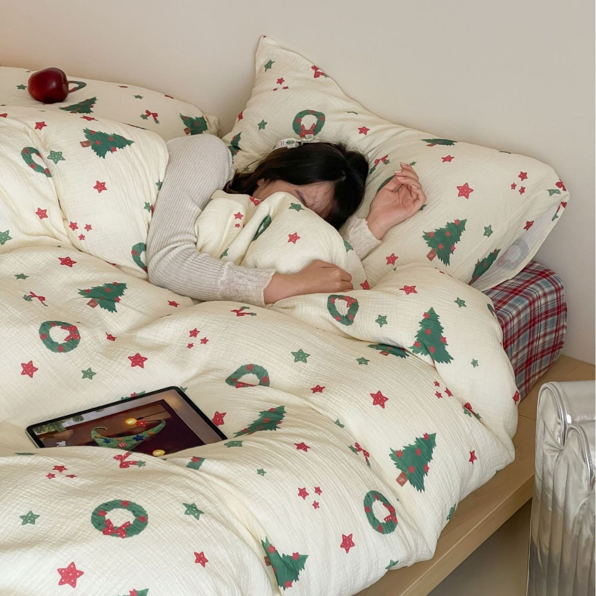Christmas Tree and Wreath Print Bedding Set with Duvet Cover
