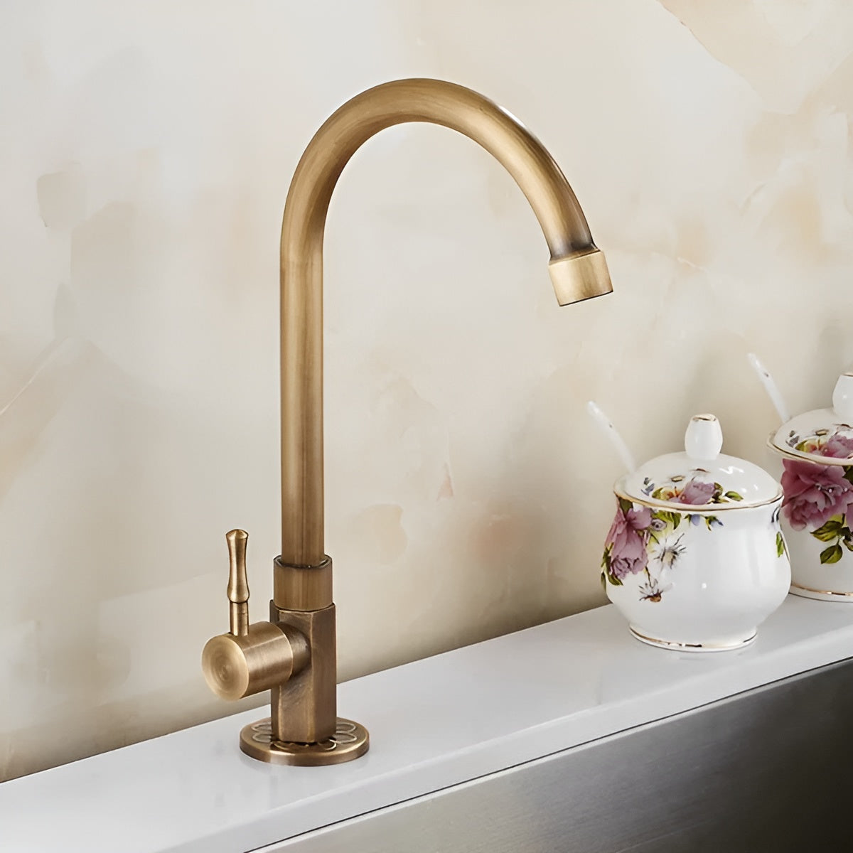 Solid Brass Faucet with a Swivel Spout and Single Lever | Kitchen Sink Accessories in an Antique Finish